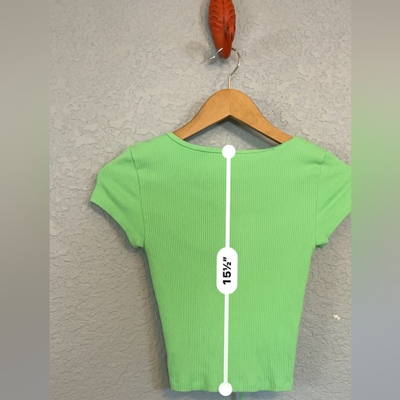American Eagle | XS | Bright Green Tie-Front Crop Top - Picture 4 of 4